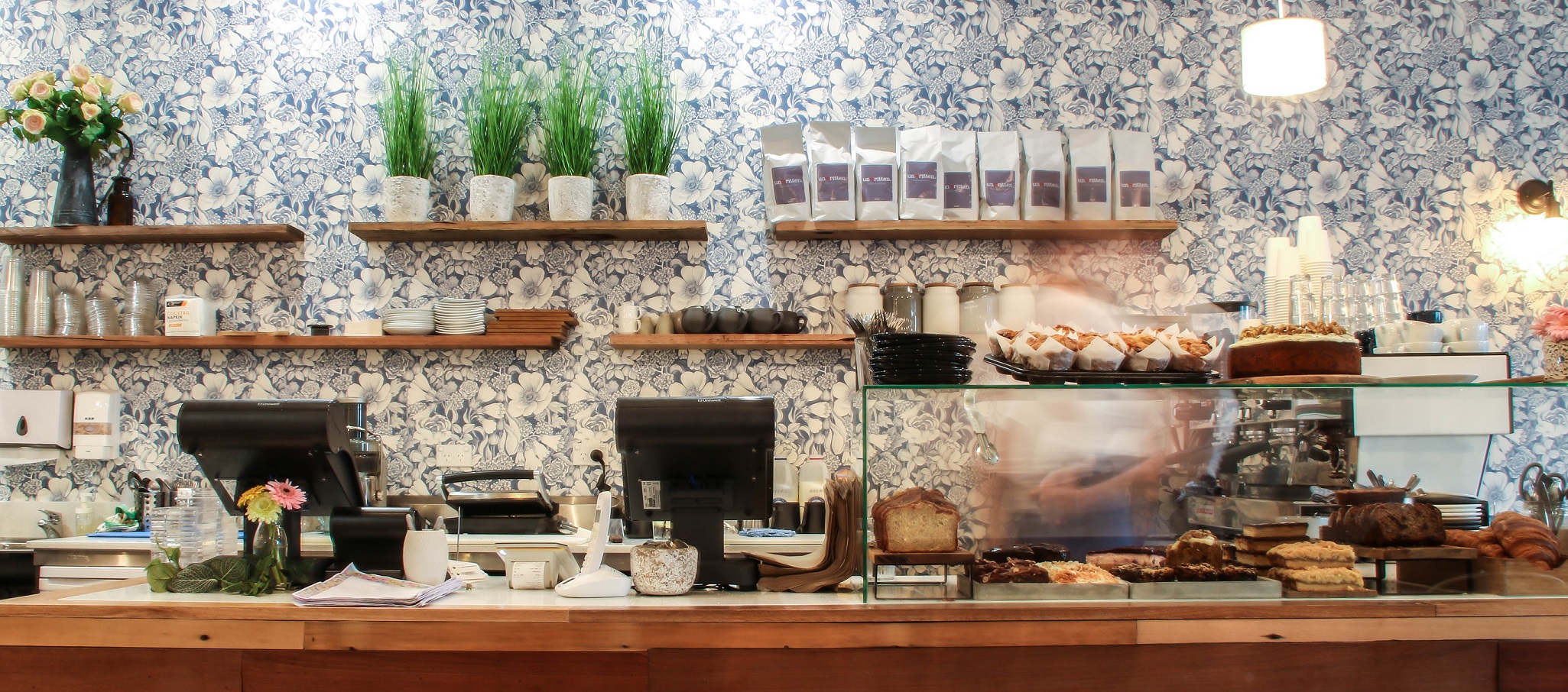 Uniwell touchscreen POS systems for bakeries bakery cafe #uniquelyuniwell